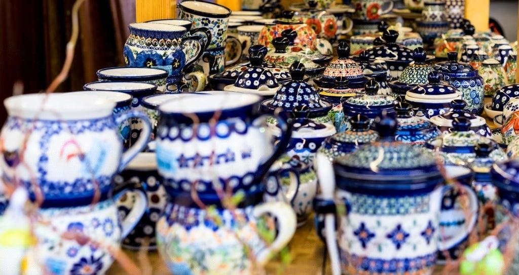 How to incorporate Polish pottery into your home decor - Blue Attic Gallery